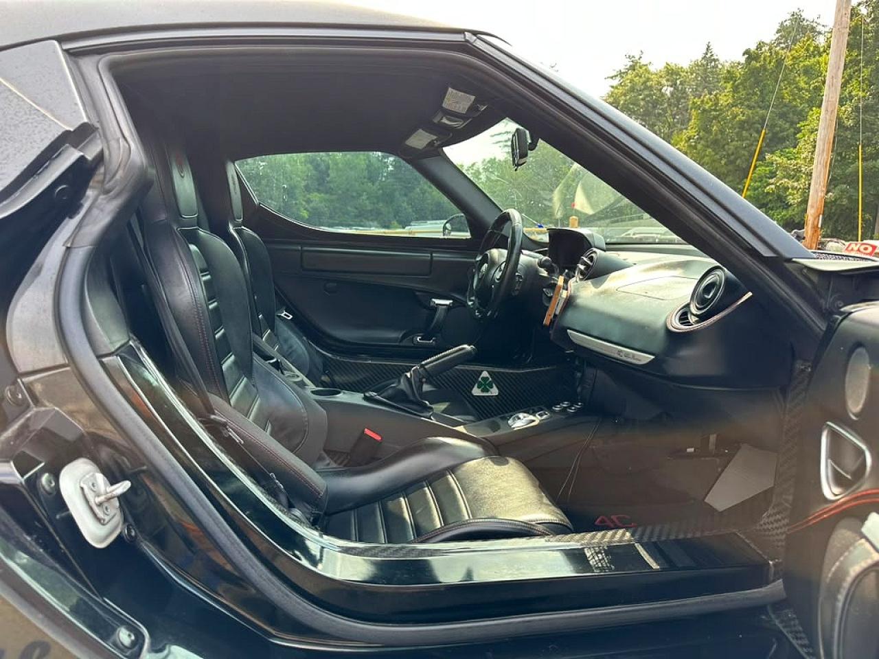 2016 Alfa Romeo 4C VIN ZARBAAA43GM176661 COPART salvage auction — Minor Dent/Scratches, TX - CERTIFICATE OF TITLE, sold $38,000 on 2026-08-07 (photo 7)