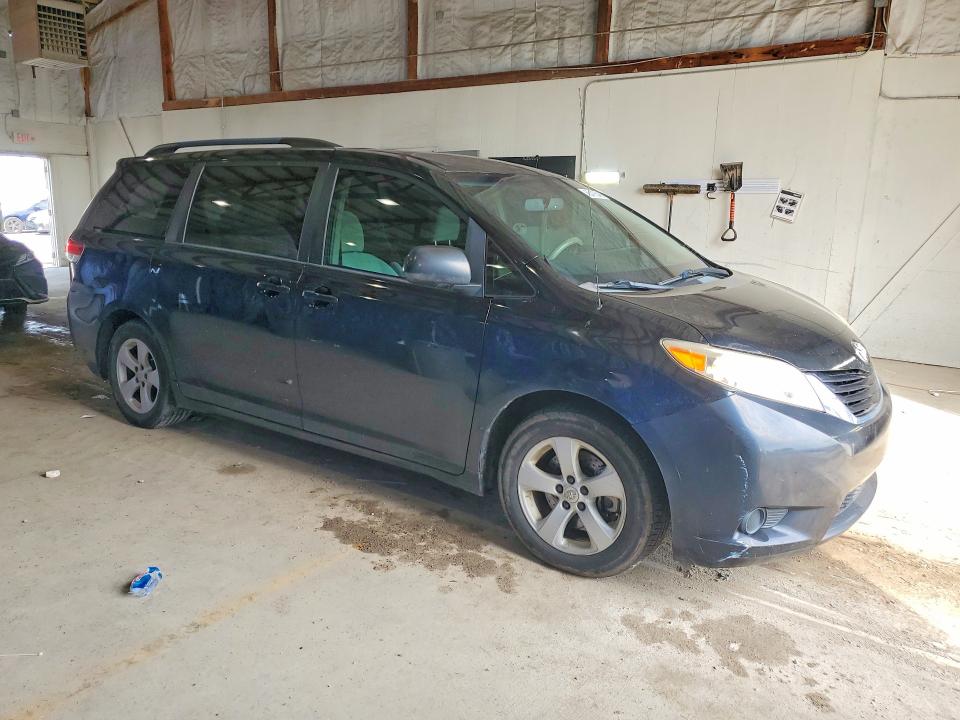 2011 Toyota Sienna VIN 5TDKK3DCXBS152568 COPART salvage auction — MINOR DENT/SCRATCHES, KY - CERTIFICATE OF TITLE, sold $1,750 on 2026-07-20 (photo 4)