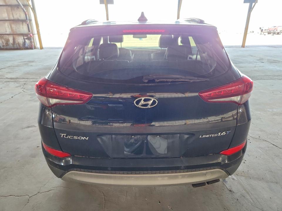 2017 Hyundai Tucson VIN KM8J33A23HU467992 COPART salvage auction — MINOR DENT/SCRATCHES, AZ - CERTIFICATE OF TITLE, sold $1,600 on 2026-07-29 (photo 6)