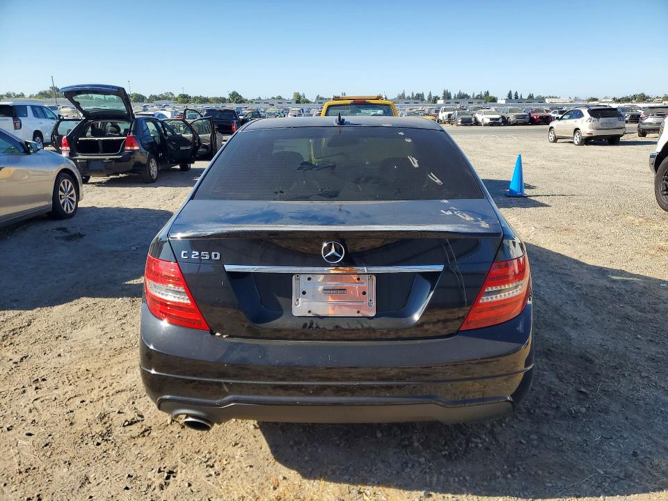 2013 Mercedes-benz C-klasse VIN WDDGF4HB2DA872826 COPART salvage auction — MECHANICAL, CA - DIS/DLR/EXP ONLY CLEAN TITLE, sold $900 on 2026-08-04 (photo 6)