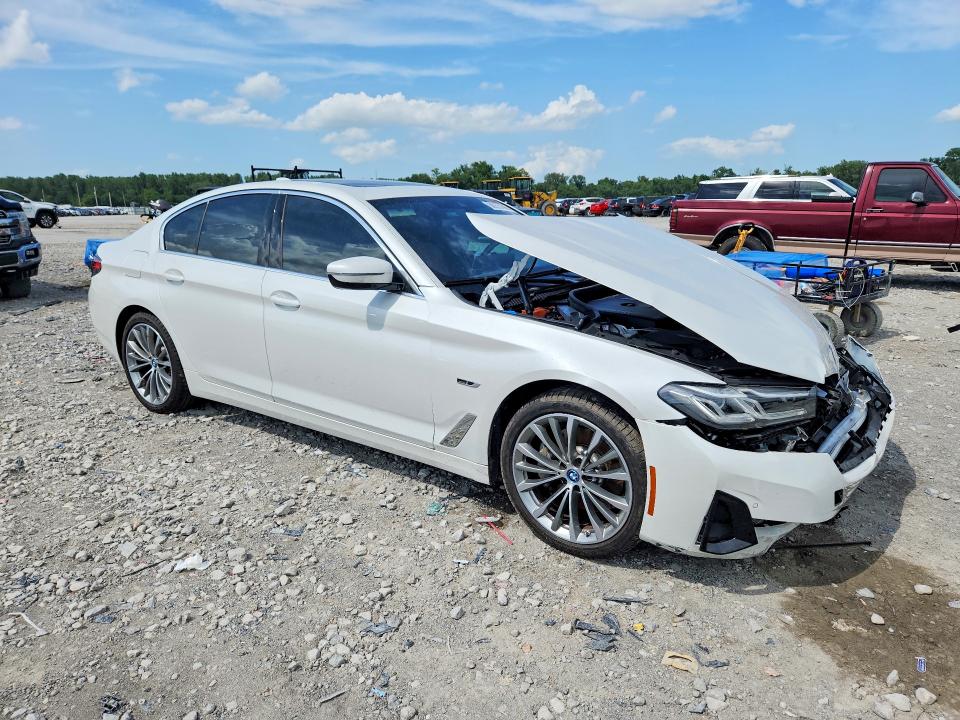 2023 BMW 5er VIN WBA33AG09PCM09829 COPART salvage auction — FRONT END, Fl - Certificate Of Destruction, sold $175 on 2026-07-29 (photo 4)