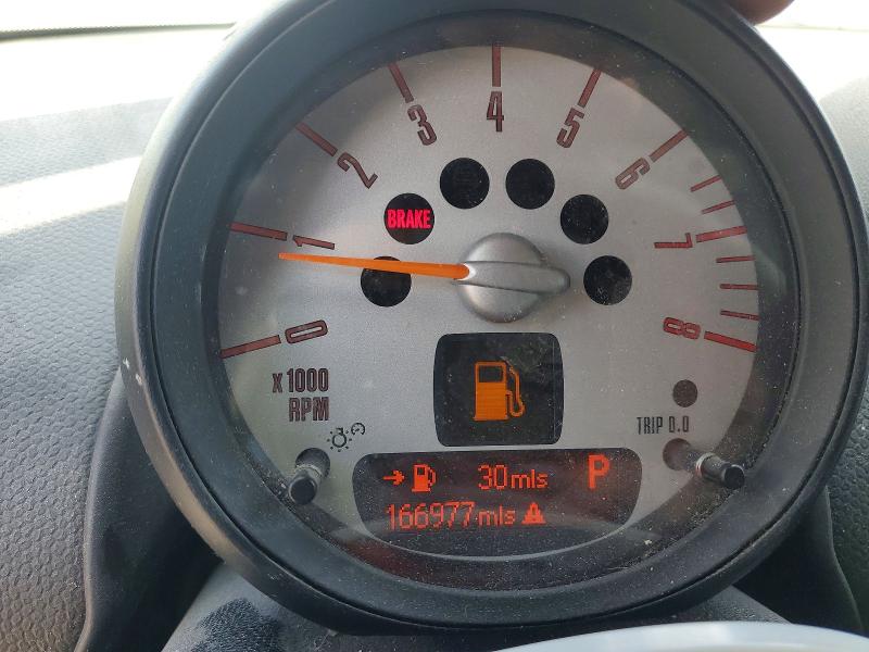 2014 Mini Cooper VIN WMWZC5C52EWP39861 COPART salvage auction — NORMAL WEAR, Ut - Certificate Of Title, sold $1,500 on 2026-08-11 (photo 9)