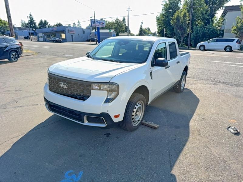 2025 Ford Maverick VIN 3FTTW8A30SRB23612 COPART salvage auction — MINOR DENT/SCRATCHES, Salvage Title, sold $13,400 on 2026-07-29 (photo 2)