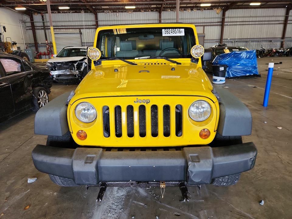 2008 Jeep Wrangler unlimited VIN 1J4GA39178L557873 COPART salvage auction — SIDE, Fl - Cert Of Title Slvg Rebuildable, sold $15 on 2026-07-27 (photo 5)