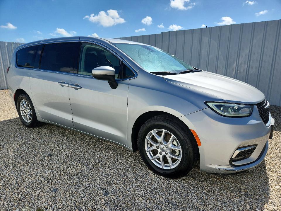 2023 Chrysler Pacifica VIN 2C4RC1BG7PR582077 COPART salvage auction — FRONT END, NV - CERTIFICATE OF TITLE (P), sold $12,900 on 2026-07-27 (photo 4)