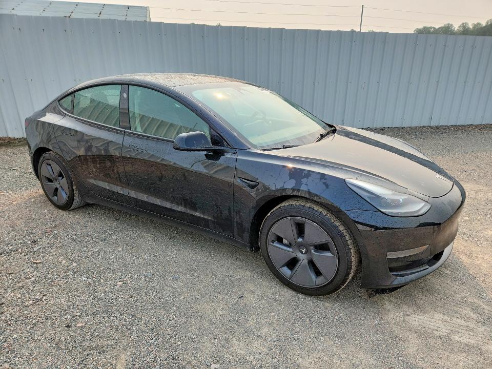 2022 Tesla Model 3 VIN 5YJ3E1EA2NF369599 COPART salvage auction — REAR END, FL - CERTIFICATE OF TITLE, sold $10,200 on 2026-07-27 (photo 4)