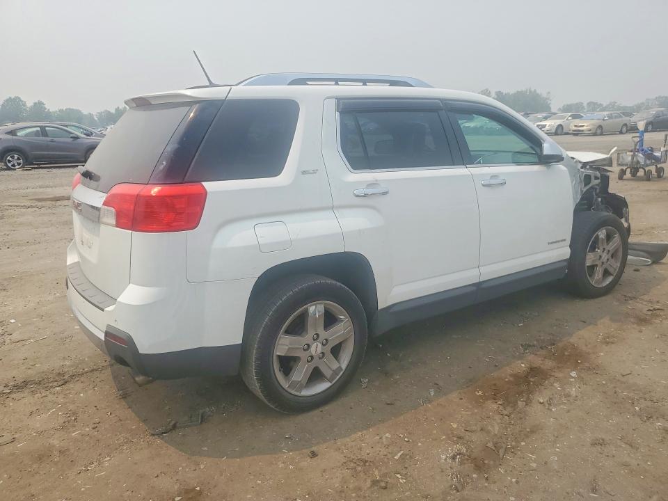2013 Gmc Terrain VIN 2GKFLXE39D6231431 COPART salvage auction — FRONT END, Salvage Title, sold $350 on 2026-09-09 (photo 3)