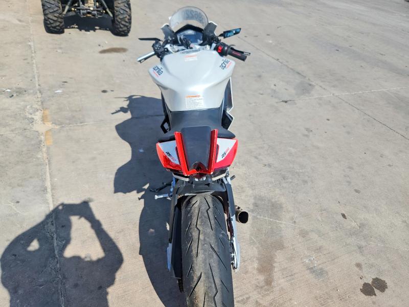 2024 Aprilia Rs VIN ZD4KSUR03RS000254 COPART salvage auction — FRONT END, Tx - Salvage Vehicle Title, sold $925 on 2026-07-30 (photo 6)