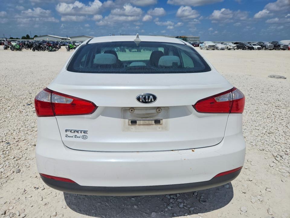 2015 Kia Forte VIN KNAFX4A63F5385014 COPART salvage auction — FRONT END, Tx - Salvage Vehicle Title, sold $1,300 on 2026-07-30 (photo 6)