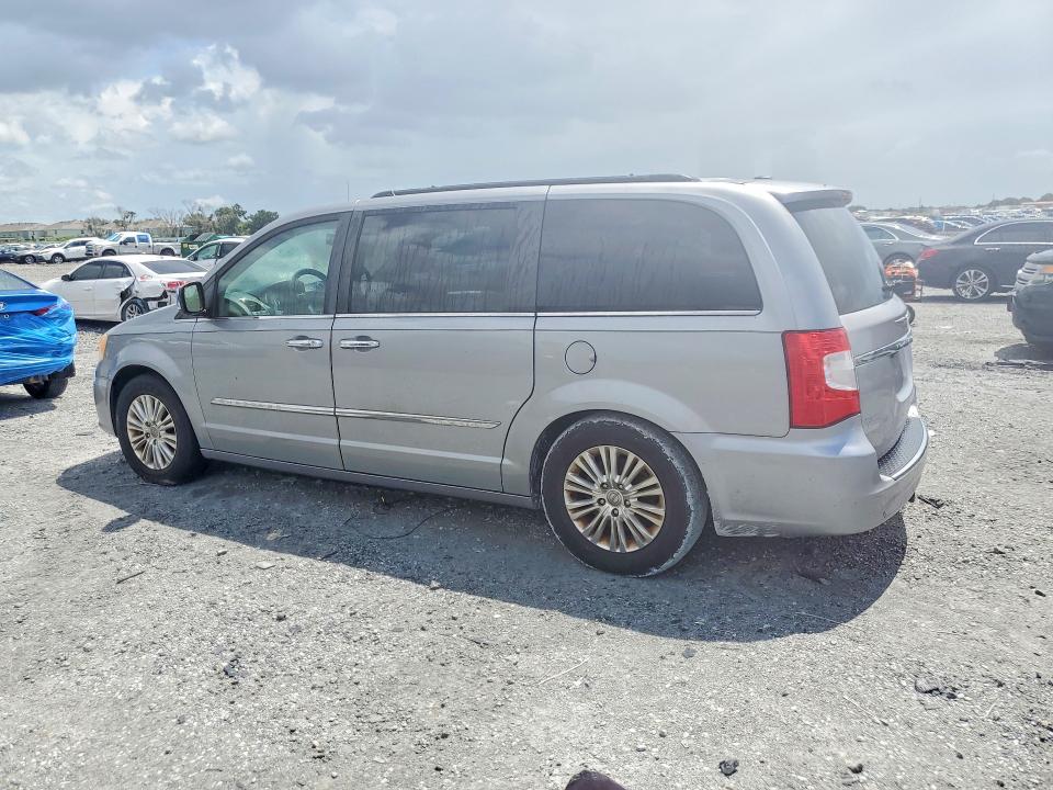 2013 Chrysler Voyager VIN 2C4RC1CG7DR660108 COPART salvage auction — MECHANICAL, Fl - Certificate Of Title, sold $475 on 2026-07-31 (photo 2)