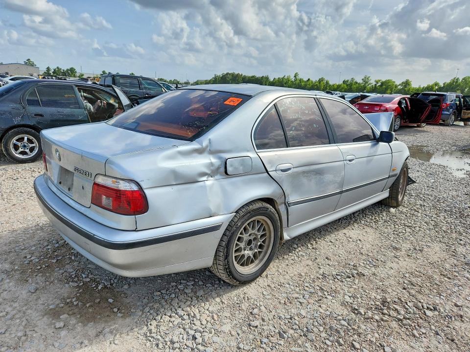 1999 BMW 5er VIN WBADM6339XBY30499 COPART salvage auction — FRONT END, TX - SALVAGE VEHICLE TITLE, sold $150 on 2026-08-14 (photo 3)