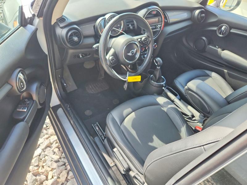 2015 Mini Cooper VIN WMWXM5C50F3A56986 COPART salvage auction — MINOR DENT/SCRATCHES, Wi - Junked Vehicle Bill Of Sale, sold $1,200 on 2026-08-17 (photo 8)