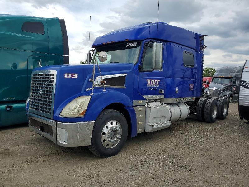 2007 Volvo Vt VIN 4V4LC9KL27N483928 COPART salvage auction — MINOR DENT/SCRATCHES, IN - CERTIFICATE OF TITLE (P), sold $275 on 2026-07-28 (photo 2)