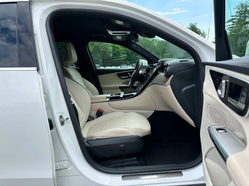 2024 Mercedes-benz Glc VIN W1NKM4GBXRU038782 COPART salvage auction — MINOR DENT/SCRATCHES, Pa - Cert Of Title, sold $4,700 on 2026-07-29 (photo 8)