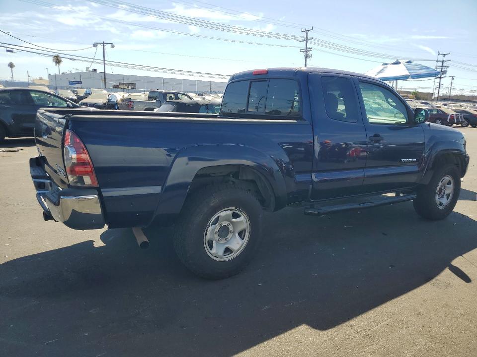 2013 Toyota Tacoma VIN 5TFTX4GN4DX014563 COPART salvage auction — VANDALISM, CA - SALVAGE CERTIFICATE, sold $4,100 on 2026-07-22 (photo 3)