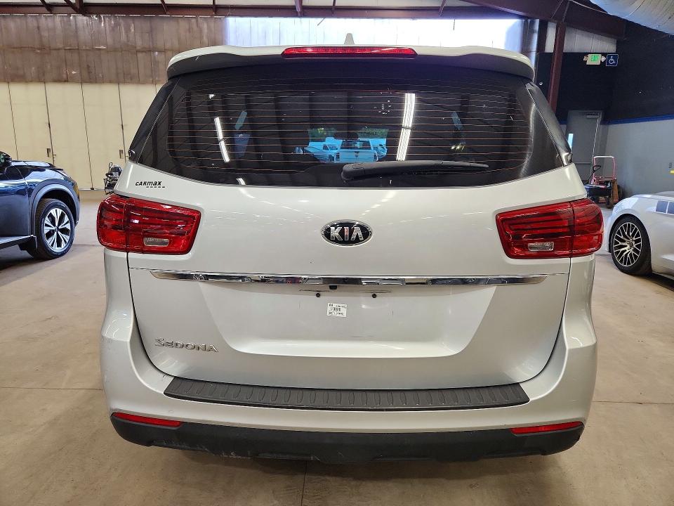 2019 Kia SEDONA VIN KNDMA5C11K6540120 COPART salvage auction — MINOR DENT/SCRATCHES, MT - CERTIFICATE OF TITLE (P), sold $6,000 on 2026-07-14 (photo 6)