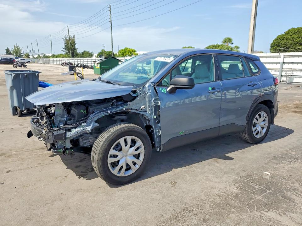 2022 Toyota Corolla cross VIN 7MUAAABG2NV032105 COPART salvage auction — FRONT END, Fl - Cert Of Title Slvg Rebuildable, sold $5,700 on 2026-07-22 (photo 1)