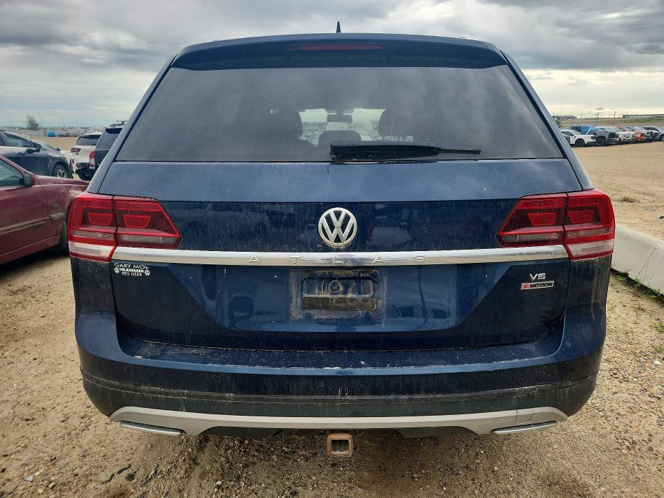 2018 Volkswagen Atlas VIN 1V2LR2CAXJC590175 COPART salvage auction — SIDE, Ab - Oop - Active, sold $2,350 on 2026-07-09 (photo 6)