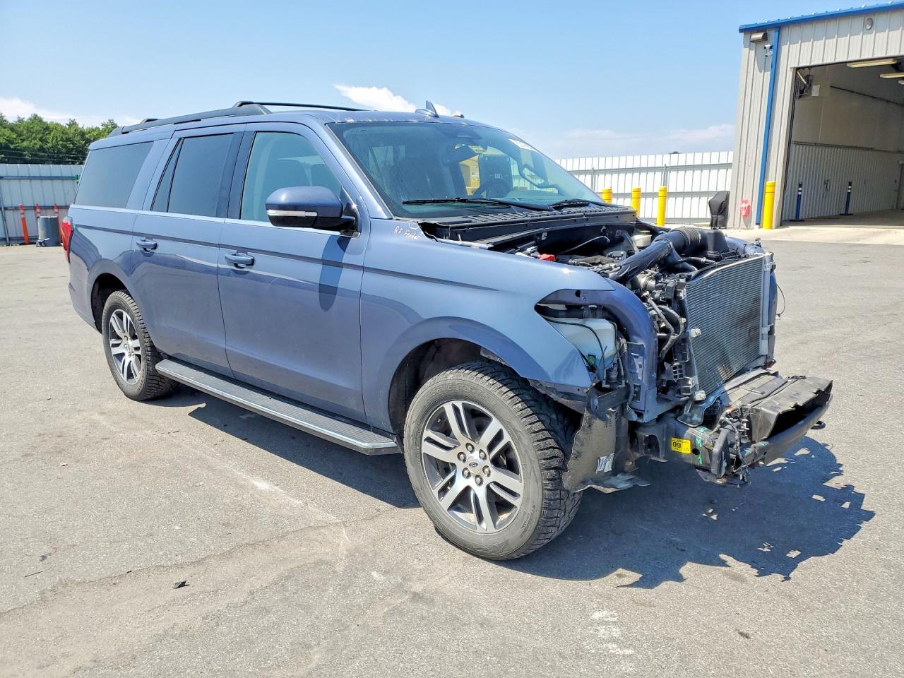 2023 Ford Expedition VIN 1FMJK1J89PEA07823 COPART salvage auction — Front End, St - Salvage Title, sold $11,300 on 2026-09-25 (photo 4)