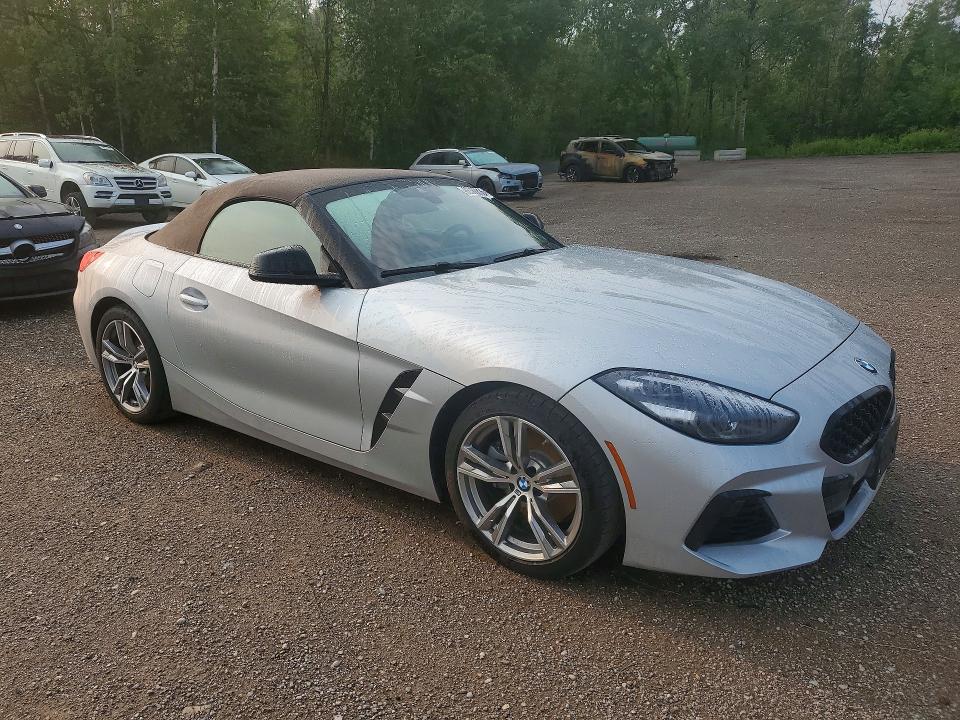2019 BMW Z4 VIN WBAHF3C5XKWW52664 COPART salvage auction — REAR END, On - Permit No Brand - Unfit, sold $29,750 on 2026-08-11 (photo 4)