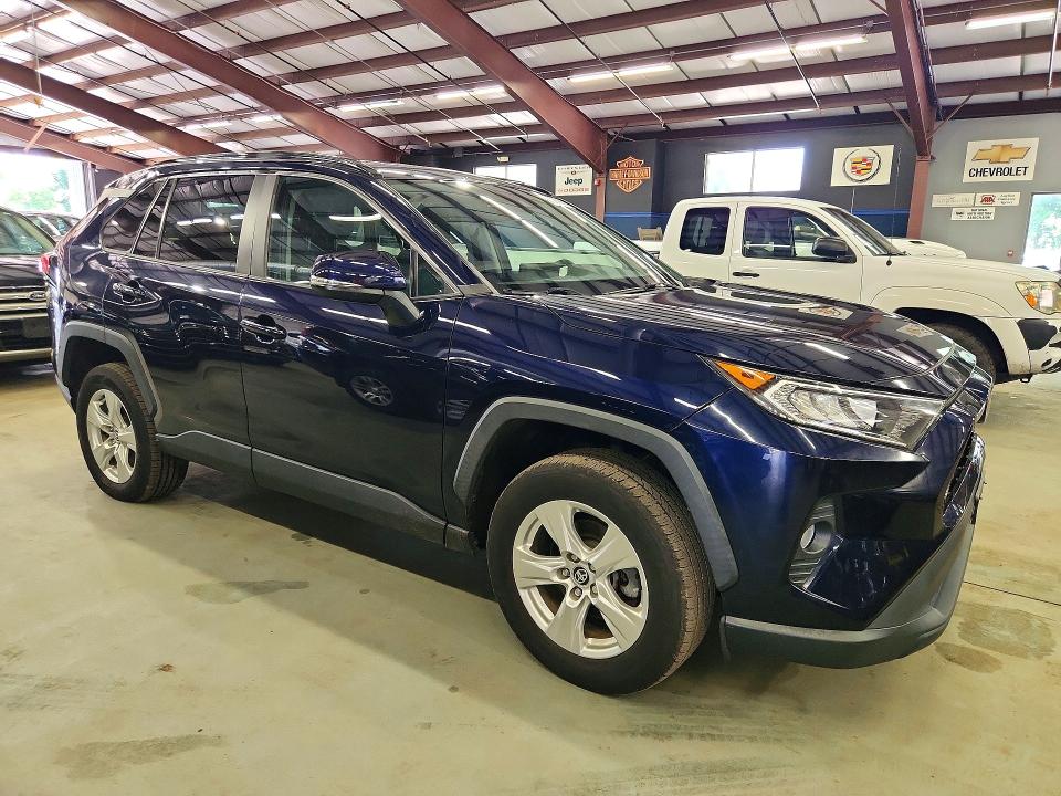 2020 Toyota Rav4 VIN 2T3P1RFV2LC098713 COPART salvage auction — MINOR DENT/SCRATCHES, MA - CERTIFICATE OF TITLE (P), sold $14,100 on 2026-07-27 (photo 4)