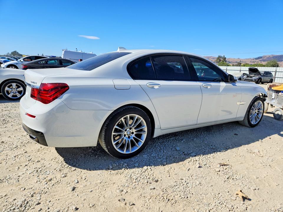 2015 BMW 7er VIN WBAYA6C5XFD826959 COPART salvage auction — FRONT END, Ca - Salvage Certificate, sold $600 on 2026-07-28 (photo 3)