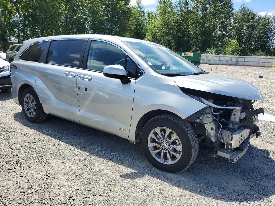 2021 Toyota Sienna VIN 5TDYSKFC6MS002655 COPART salvage auction — FRONT END, WA - BILL OF SALE, sold $15,000 on 2026-07-20 (photo 4)