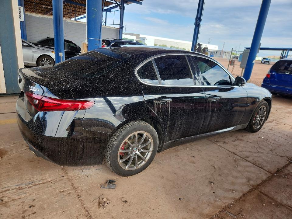 2018 Alfa romeo Giulia VIN ZARFAEDN2J7570817 COPART salvage auction — FRONT END, Az - Cert Of Title - Salvage, sold $4,550 on 2026-08-20 (photo 3)
