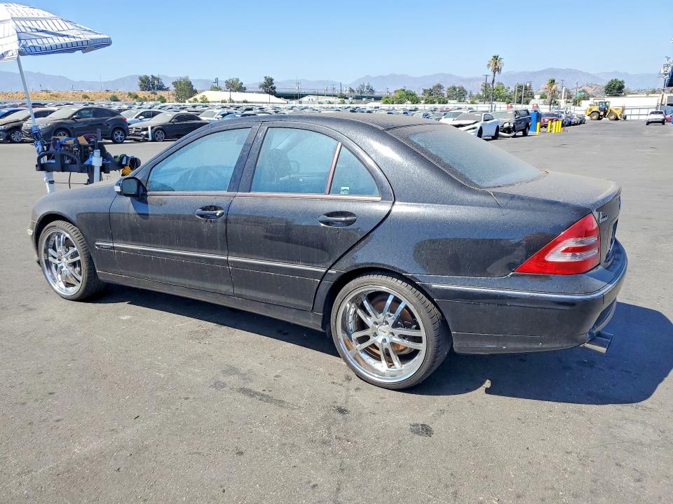 2004 Mercedes-benz C-klasse VIN WDBRF40J34A556016 COPART salvage auction — MINOR DENT/SCRATCHES, Ca - Dis/Dlr/Exp Only Clean Title, sold $625 on 2026-07-29 (photo 2)