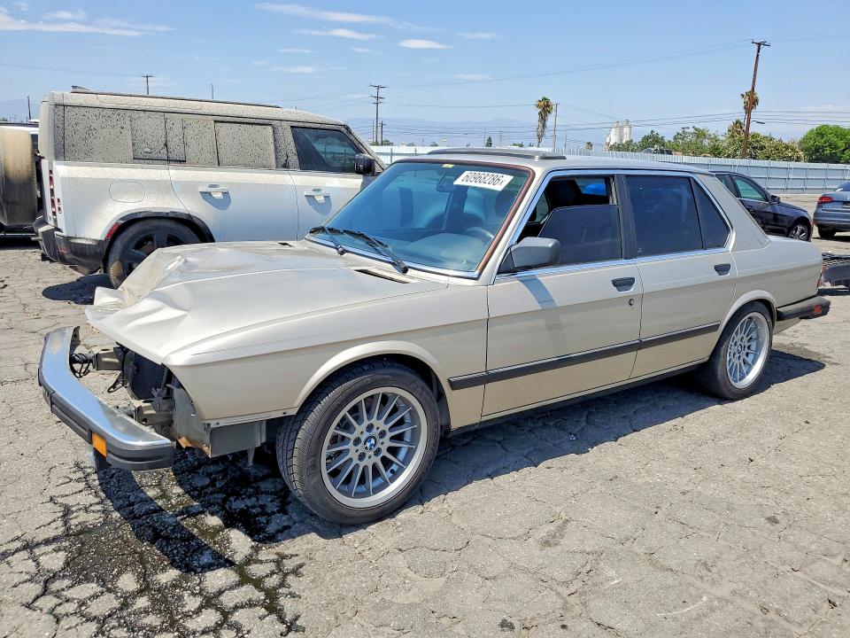 1986 BMW 5 series VIN WBADK8308G9660652 COPART salvage auction — FRONT END, CA - SALVAGE CERTIFICATE, sold $1,400 on 2026-07-30 (photo 1)