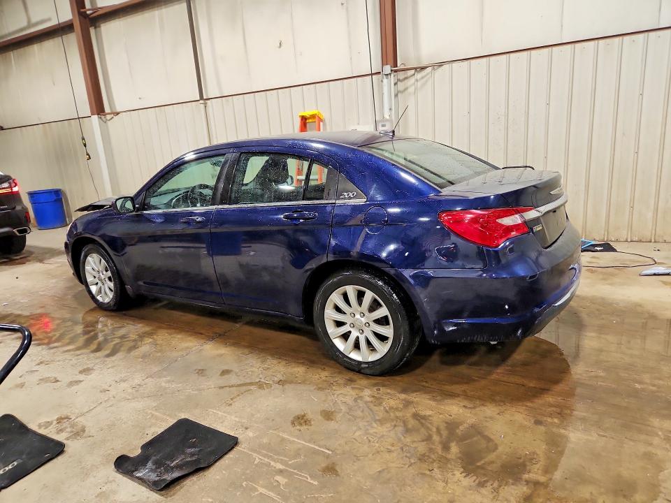 2013 Chrysler 200 VIN 1C3CCBBG0DN569437 COPART salvage auction — FRONT END, PA - CERTIFICATE OF SALVAGE, sold $400 on 2026-07-31 (photo 2)