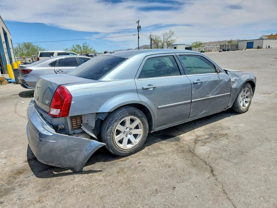 2006 Chrysler 300 VIN 2C3KA53G86H383366 COPART salvage auction — SIDE, Nm - Cert Of Title-Salvage, sold $125 on 2026-07-31 (photo 3)