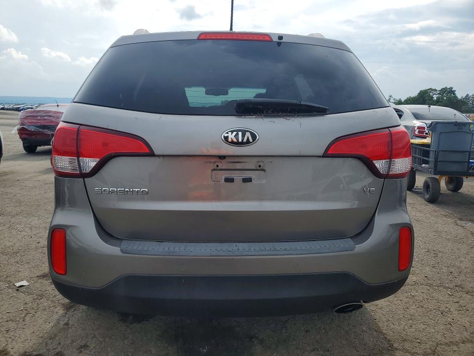 2015 Kia Sorento VIN 5XYKTDA75FG599080 COPART salvage auction — MINOR DENT/SCRATCHES, Pa - Cert Of Title, sold $2,100 on 2026-07-24 (photo 6)