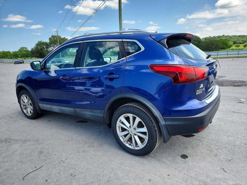 2017 Nissan Rogue VIN JN1BJ1CR4HW111359 COPART salvage auction — MINOR DENT/SCRATCHES, Tn - Certificate Of Title, sold $600 on 2026-07-27 (photo 2)