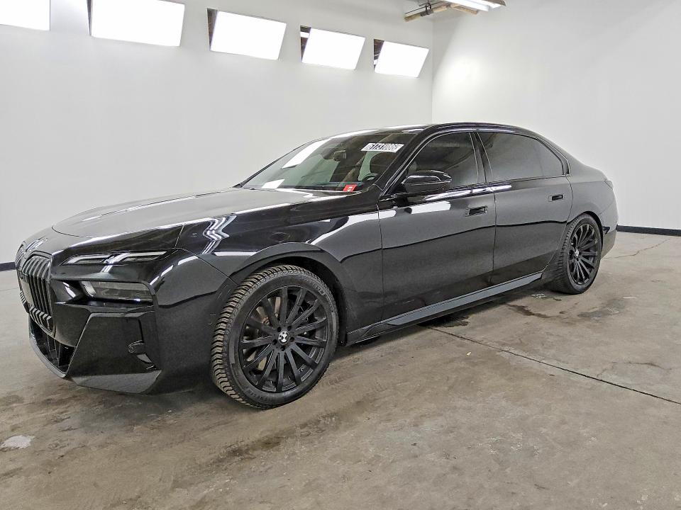 2023 BMW 7 series VIN WBA33EJ01PCN17880 — COPART salvage auction photo