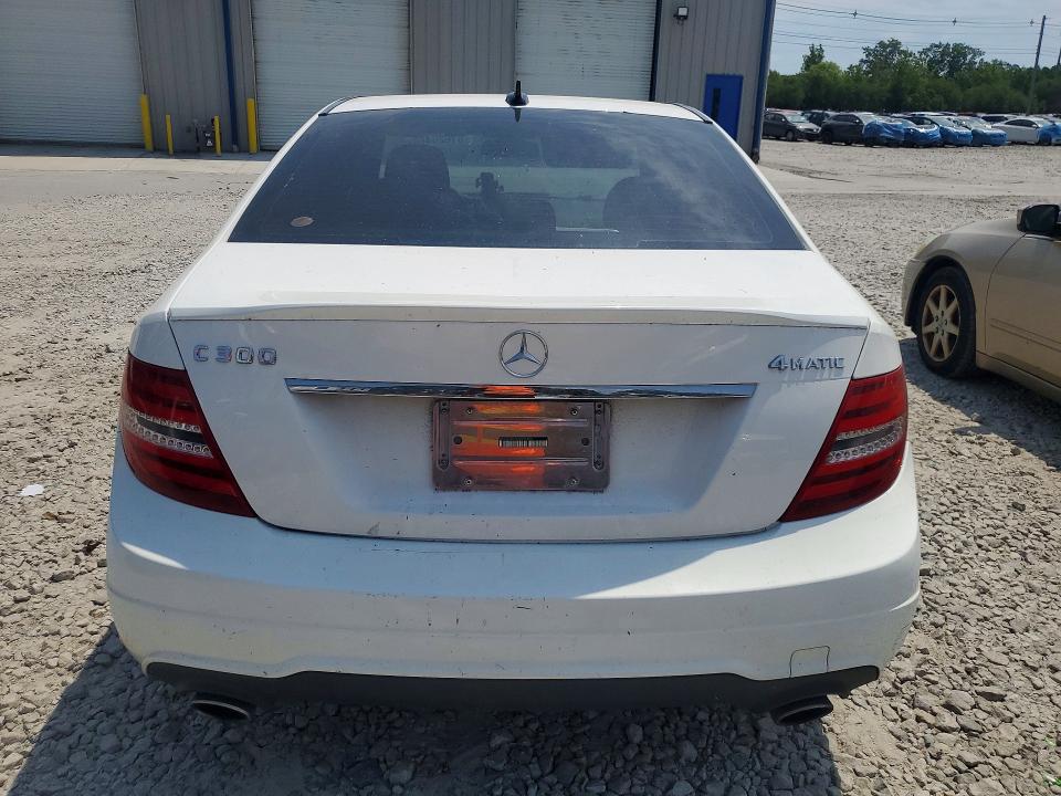 2013 Mercedes-benz C class VIN WDDGF8AB8DR296954 COPART salvage auction — MINOR DENT/SCRATCHES, MA - CERTIFICATE OF TITLE, sold $475 on 2026-07-23 (photo 6)