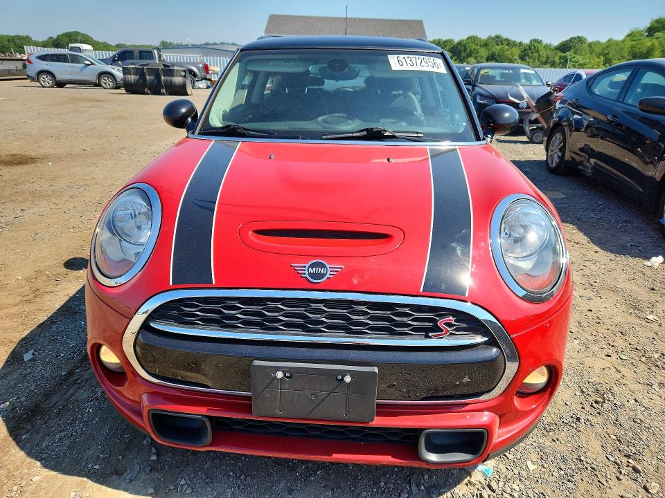 2015 Mini Cooper VIN WMWXP7C50F2A37203 COPART salvage auction — SIDE, Ma - Cert Of Title-Reconstrctd Coll, sold $825 on 2026-08-19 (photo 5)
