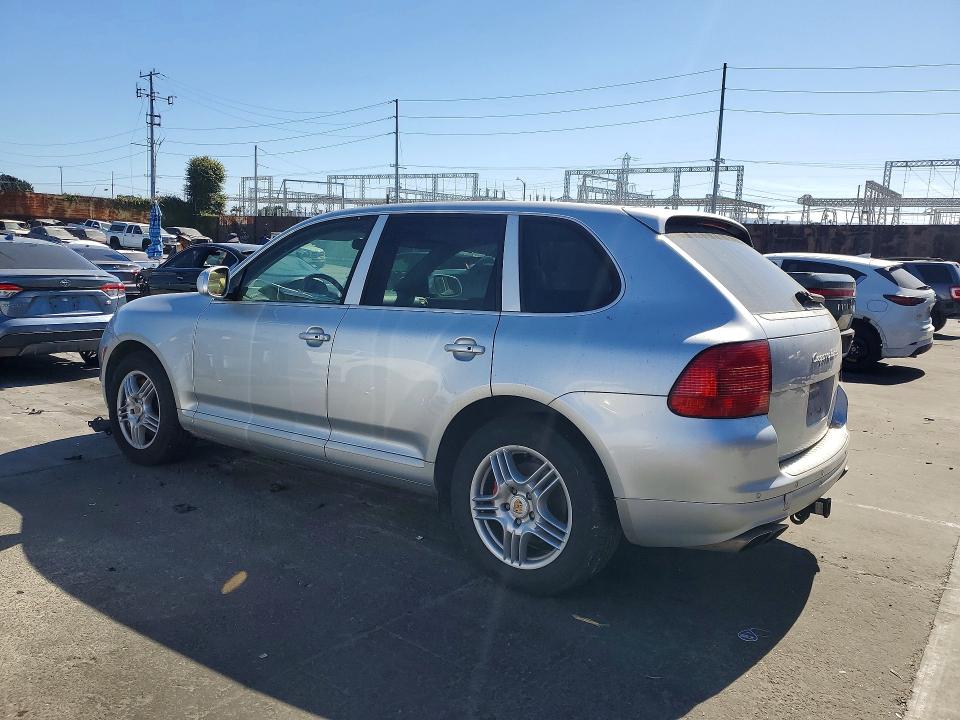 2004 Porsche Cayenne VIN WP1AC29P24LA90133 COPART salvage auction — NORMAL WEAR, Mt - Dis/Dlr/Exp Only Clean Title, sold $475 on 2026-07-29 (photo 2)