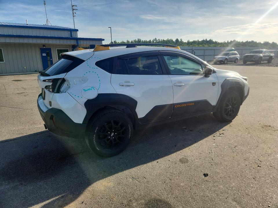 2024 Subaru Xv VIN 4S4GUHU61R3799987 COPART salvage auction — REAR END, ME - CERT OF TITLE-SALVAGE COLLISIO, sold $9,700 on 2026-08-21 (photo 3)