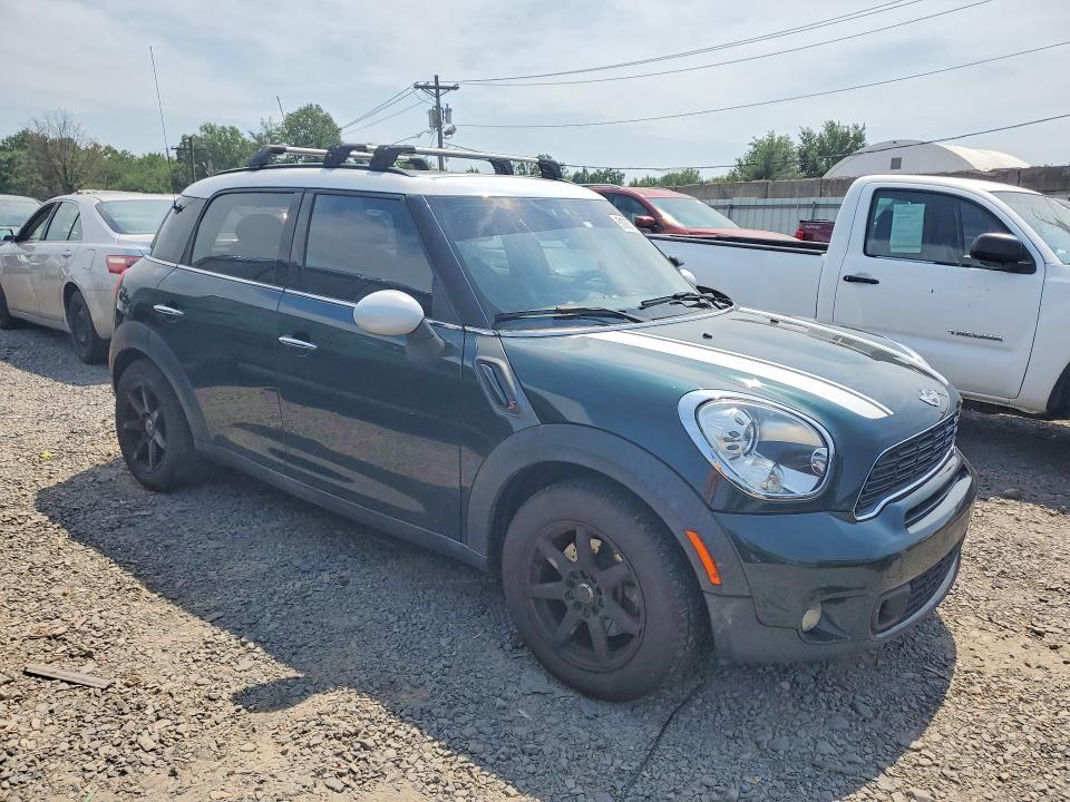 2014 Mini Cooper VIN WMWZC5C58EWM18729 COPART salvage auction — MINOR DENT/SCRATCHES, Pa - Cert Of Title, sold $375 on 2026-08-07 (photo 4)