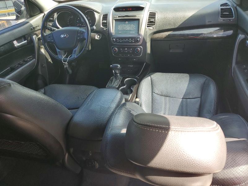 2014 Kia Sorento VIN 5XYKW4A73EG517966 COPART salvage auction — MINOR DENT/SCRATCHES, Fl - Certificate Of Title (P), sold $1,250 on 2026-07-29 (photo 8)