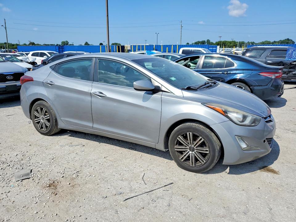 2015 Hyundai Elantra VIN KMHDH4AE8FU455655 COPART salvage auction — NORMAL WEAR, Salvage Title, sold $650 on 2026-07-17 (photo 4)