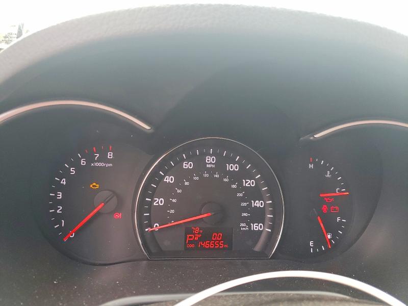 2015 Kia Sorento VIN 5XYKT4A63FG573763 COPART salvage auction — MINOR DENT/SCRATCHES, Tn - Certificate Of Title, sold $175 on 2026-07-28 (photo 9)