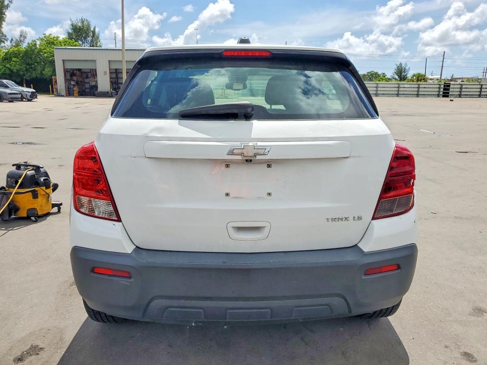 2015 Chevrolet Trax VIN KL7CJKSB0FB127281 COPART salvage auction — NORMAL WEAR, FL - CERTIFICATE OF TITLE (P), sold $975 on 2026-07-29 (photo 6)