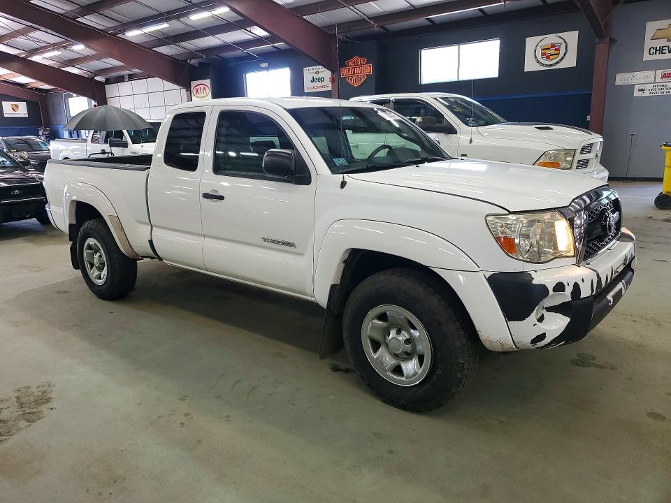 2011 Toyota Tacoma VIN 5TFUU4EN8BX011078 COPART salvage auction — MINOR DENT/SCRATCHES, Ma - Certificate Of Title, sold $1,700 on 2026-07-30 (photo 4)