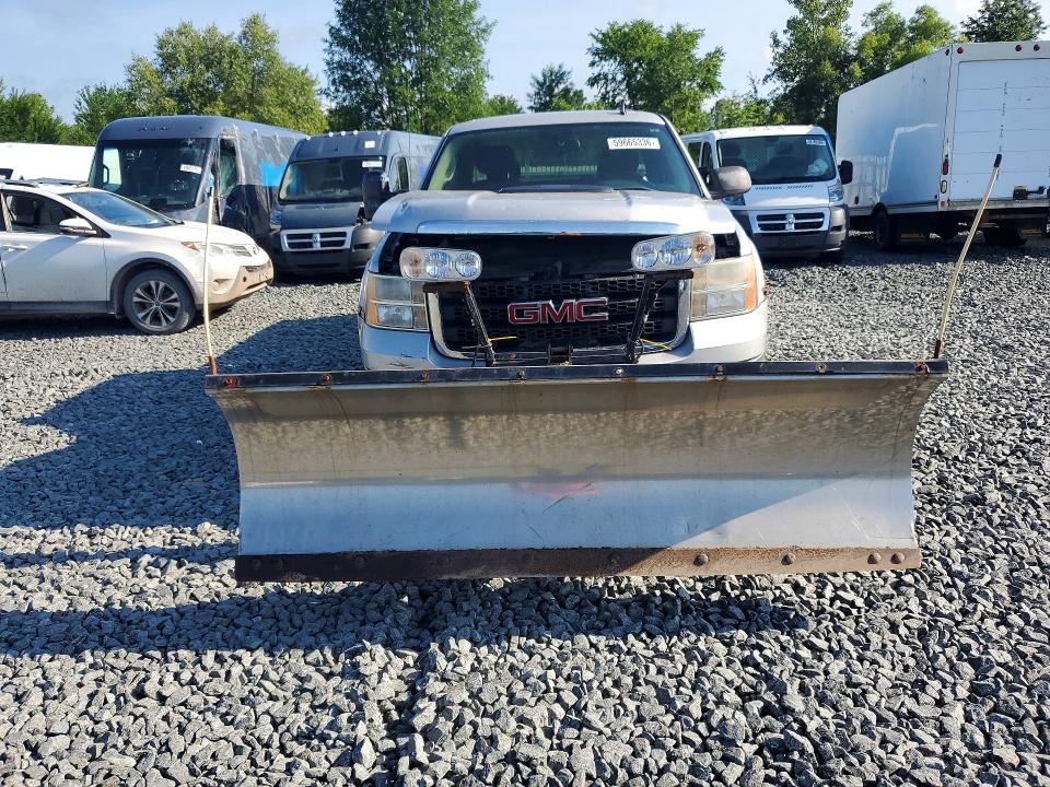 2011 Gmc SIERRA VIN 1GT220CG9BZ156693 COPART salvage auction — REAR END, Oh - Certificate Of Title, sold $350 on 2026-07-30 (photo 5)