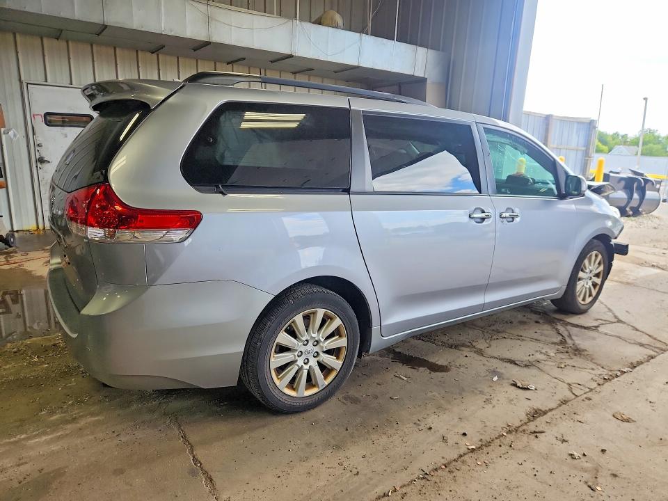 2011 Toyota Sienna VIN 5TDDK3DC6BS029911 COPART salvage auction — FRONT END, WI - CERT OF TITLE-SALVAGE VEHICLE, sold $1,650 on 2026-07-27 (photo 3)