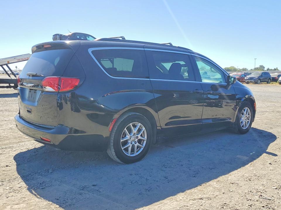 2020 Chrysler Voyager VIN 2C4RC1DG3LR266148 COPART salvage auction — FRONT END, Fl - Dis/Dlr/Exp Only Clean Title, sold $100 on 2026-09-08 (photo 3)