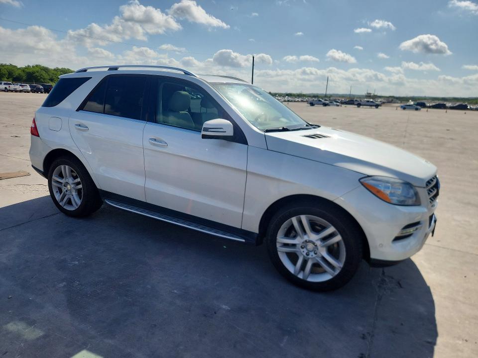 2014 Mercedes-benz M-klasse VIN 4JGDA5JB4EA411782 COPART salvage auction — REAR END, Tx - Salvage Vehicle Title, sold $4,300 on 2026-08-03 (photo 4)