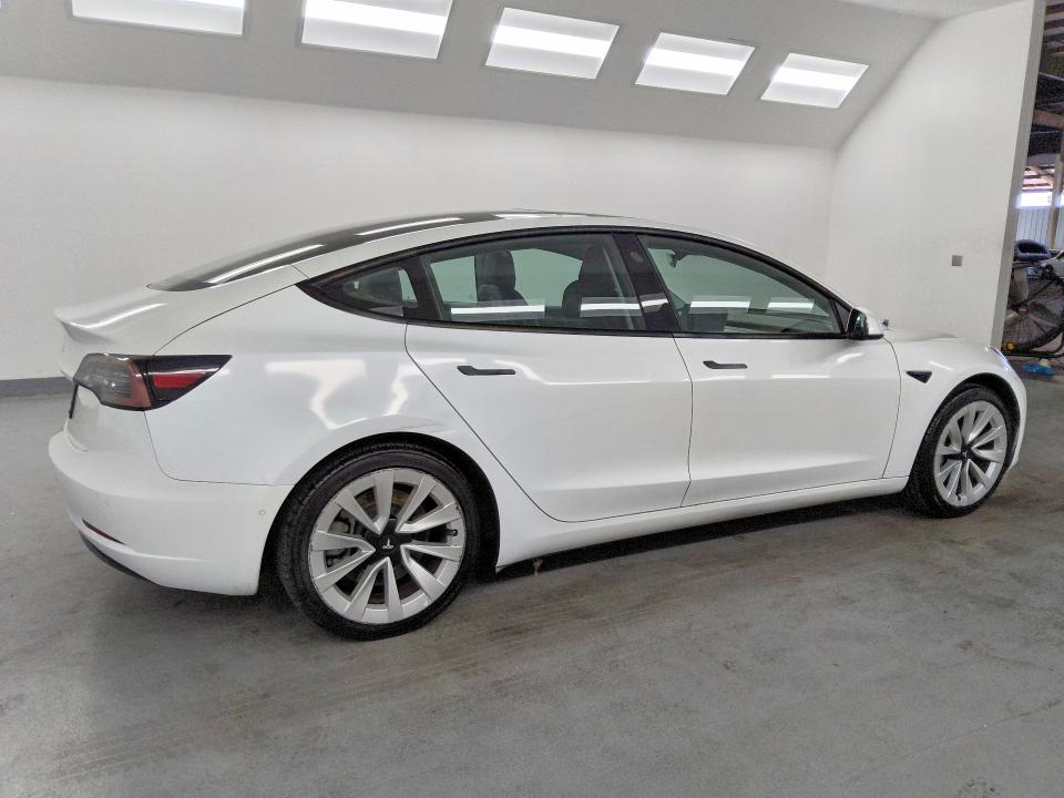 2022 Tesla Model 3 VIN 5YJ3E1EA6NF191406 COPART salvage auction — REAR END, CA - CERTIFICATE OF TITLE, sold $4,600 on 2026-07-20 (photo 3)